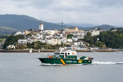 Mandos de la Guardia Civil reclaman una reforma legal para inutilizar a tiros las narcolanchas