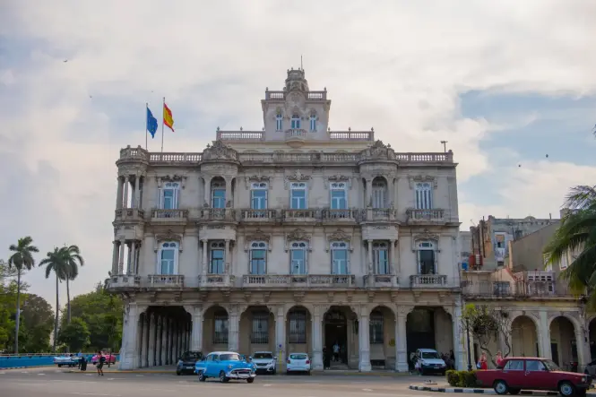 El Supremo suspende las altas en el CERA por la «ley de nietos» y el voto de los inscritos sin exilio acreditado