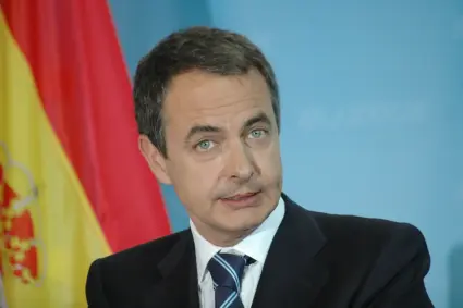 Los escritos de los Julios sitúan el pago del 1% de Plus Ultra en el centro de la investigación a Zapatero