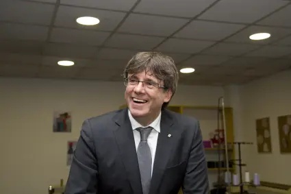 La jueza deja a un paso del juicio a los tres mossos acusados de facilitar la huida de Puigdemont