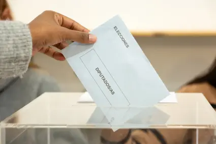 La suspensión del voto por la «ley de nietos» abre una incierta vía de amparo ante el Constitucional